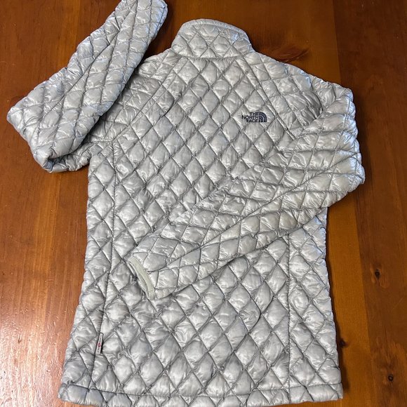 The North Face Thermoball Jacket - Womens XS - Picture 2 of 11